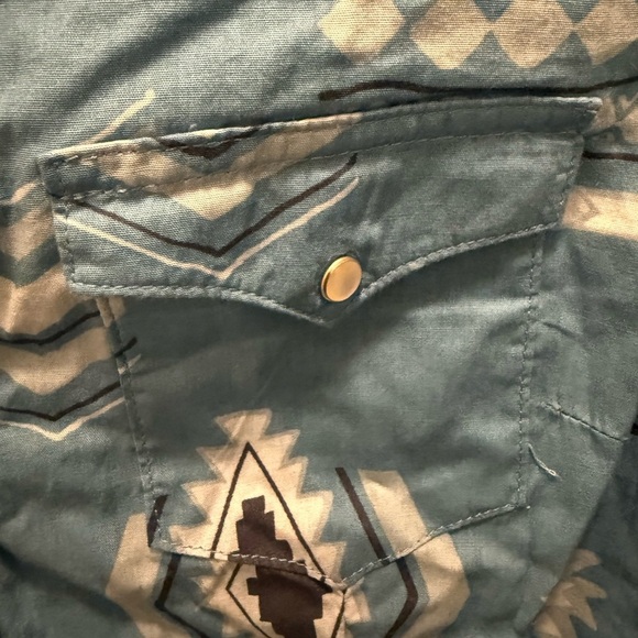 Roper Blue Button Down Shirt with Notched Collar and Long Sleeves size S - Picture 4 of 10